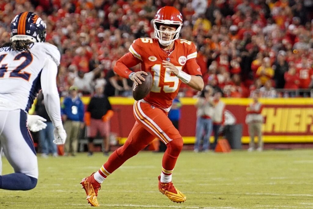 Chiefs big favorite to beat Broncos for 13th straight time