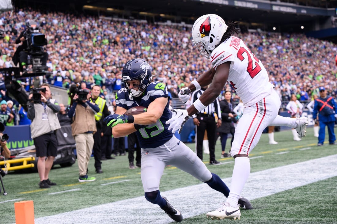 Rookie receivers lead Seahawks past Cardinals