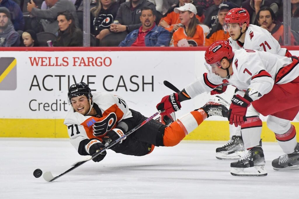 Teuvo Teravainen's 3rd-period Goal Lifts Hurricanes Over Flyers - Field ...