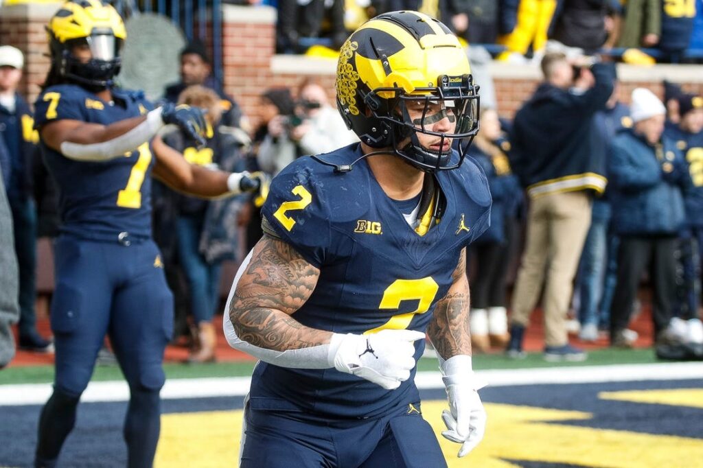 Blake Corum fuels No. 3 Michigan past No. 2 Ohio State Field