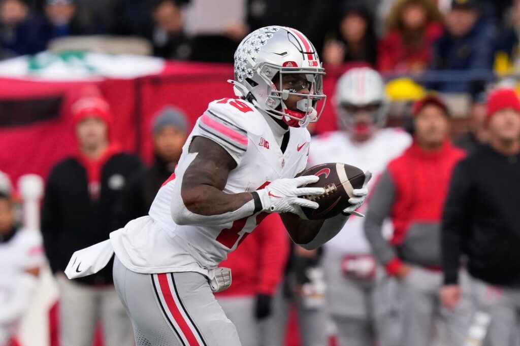 Ohio State RB Chip Trayanum Transfers To Kentucky - Field Level Media ...