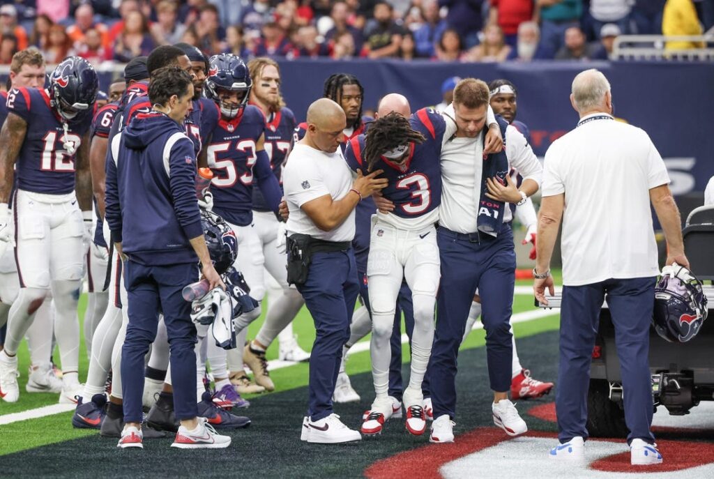 Reports: Texans WR Tank Dell Has Fractured Fibula, Out For Season ...