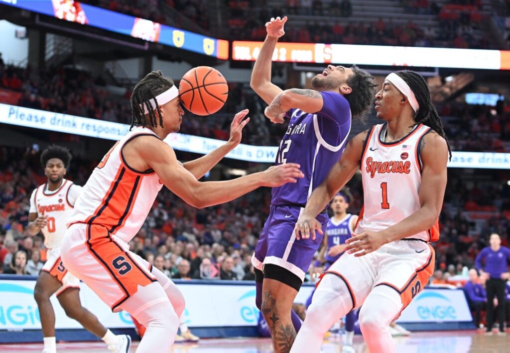 Bench scoring boosts Syracuse to win over Niagara Field Level Media