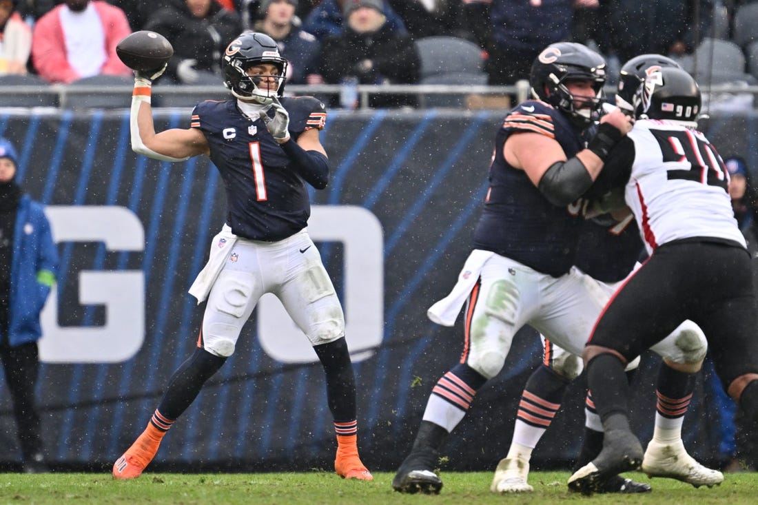 Justin Fields helps balanced Bears knock off Falcons - Field Level