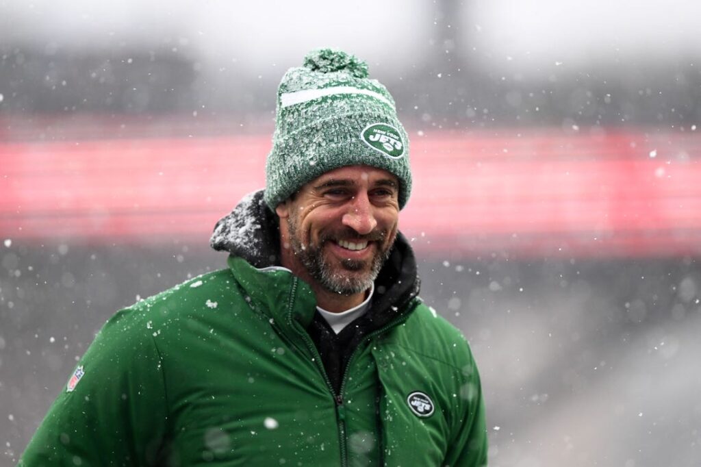 Jets QB Aaron Rodgers fired up for 2024, beyond Field Level Media