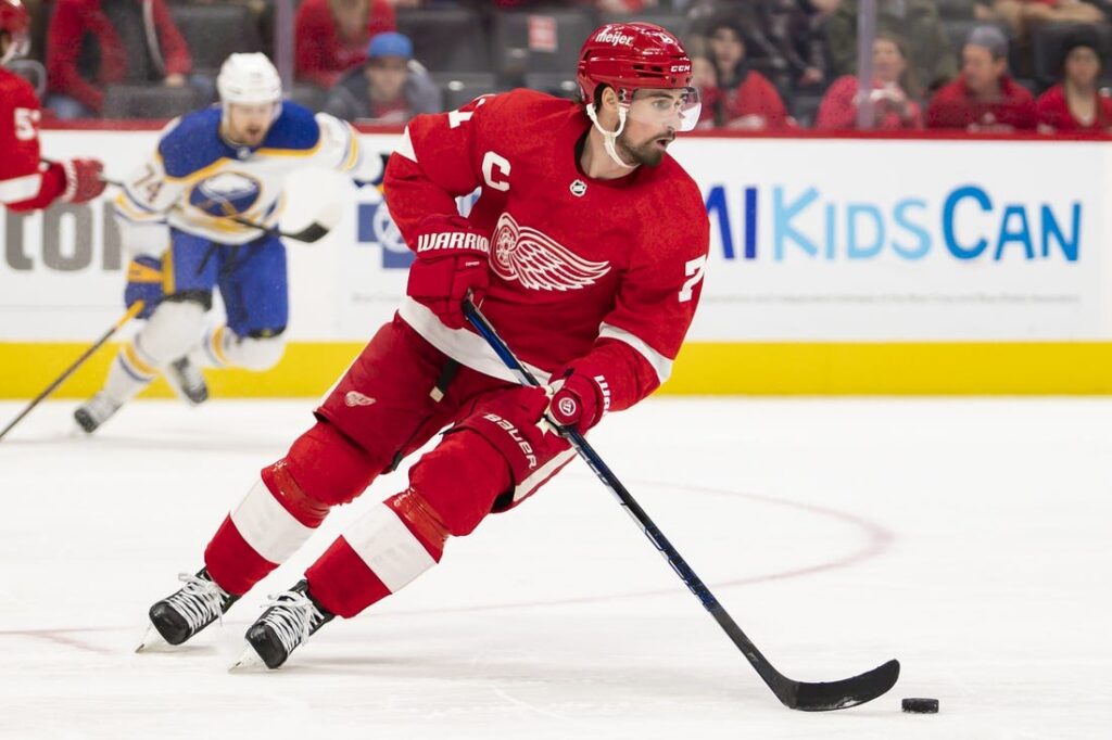 red wings larkin blues