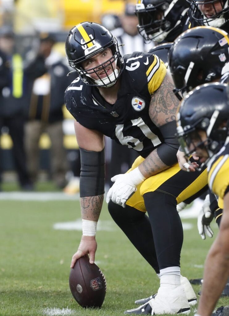 Steelers cut C Mason Cole, save $4.75M - Field Level Media ...