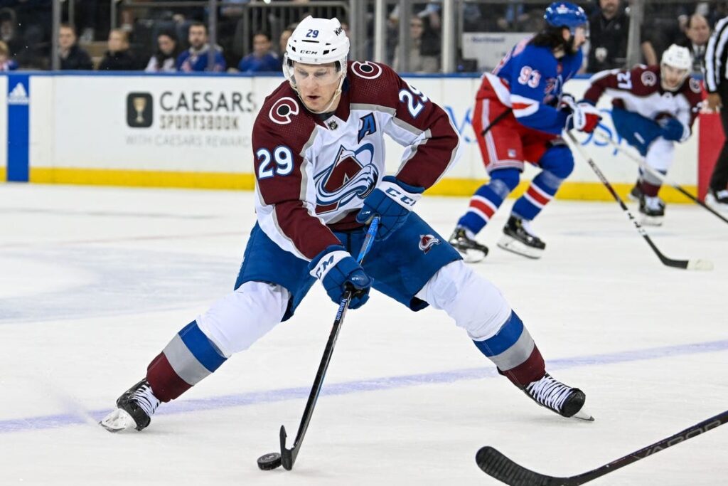 Nathan MacKinnon,