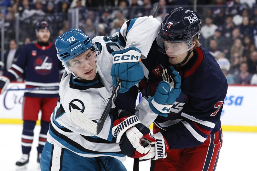 Jets, Sharks