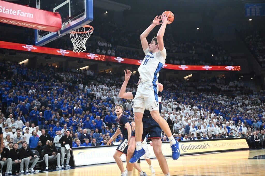 Creighton, huskies