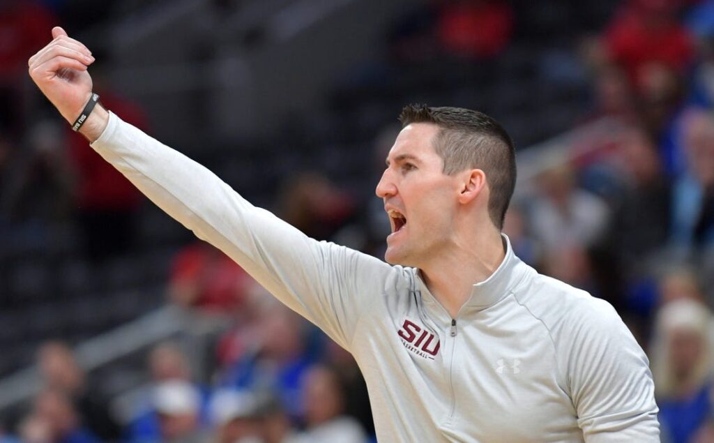 Southern Illinois Basketball Coach: A Deep Dive Into Leadership and Excellence