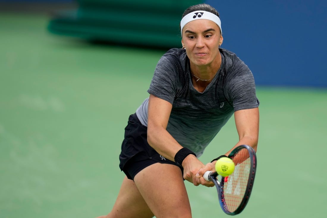Anhelina Kalinina rallies to beat Caroline Wozniacki in Miami - Field ...
