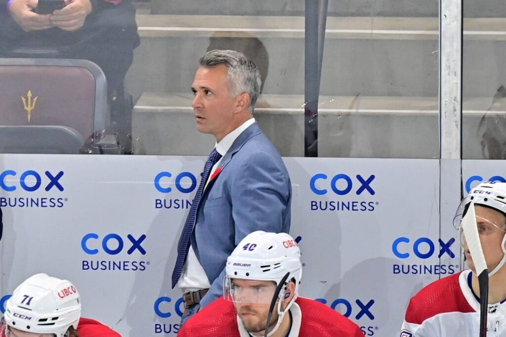 Habs coach Martin St. Louis returns from personal leave - Field Level Media  - Professional sports content solutions | FLM