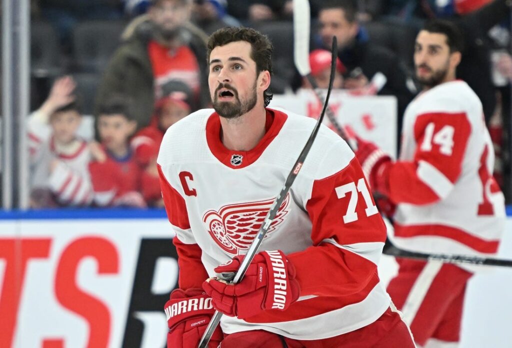 dylan larkin red wings warms