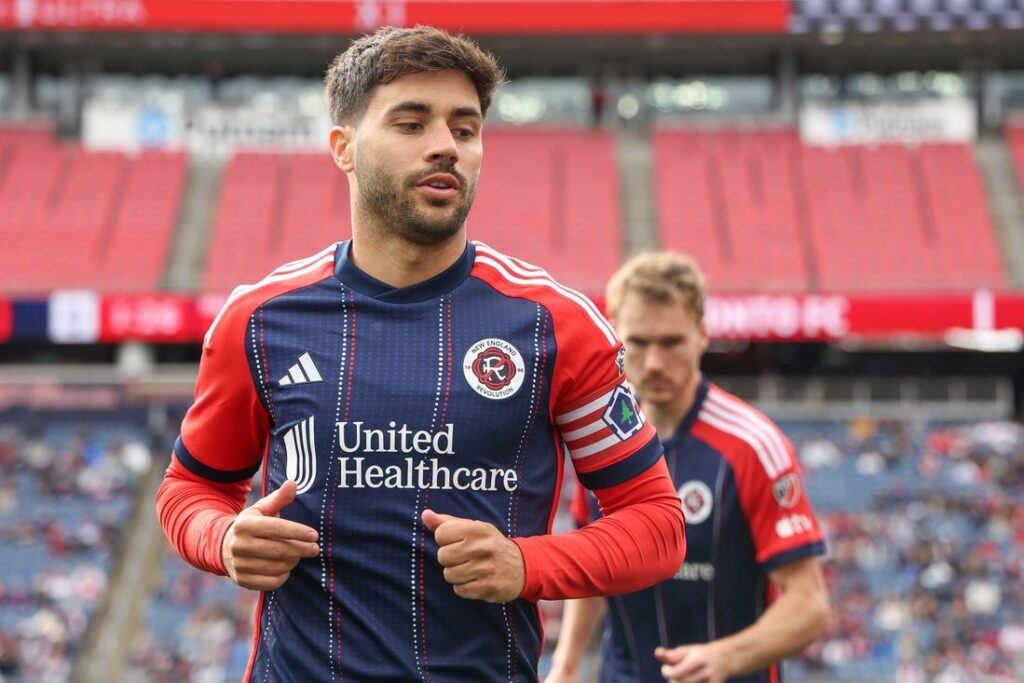carles gil revolution
