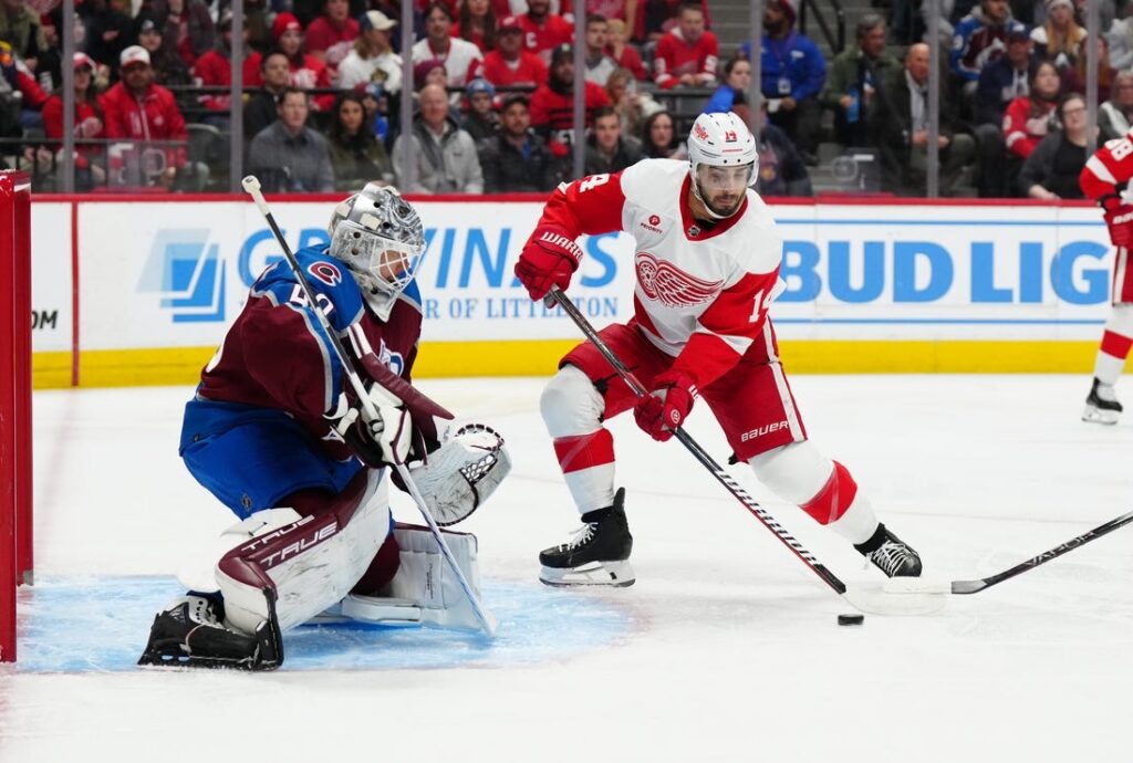 Avalanche, Red Wings
