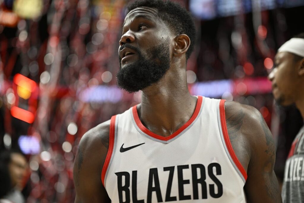 Blazers' Deandre Ayton Aims To Continue Torrid Stretch In Matchup With ...