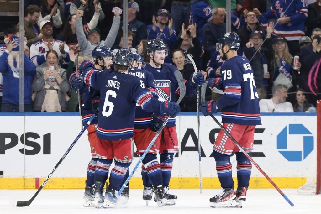 Rangers, Islanders