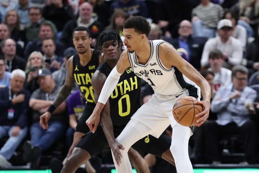 Spurs, Jazz