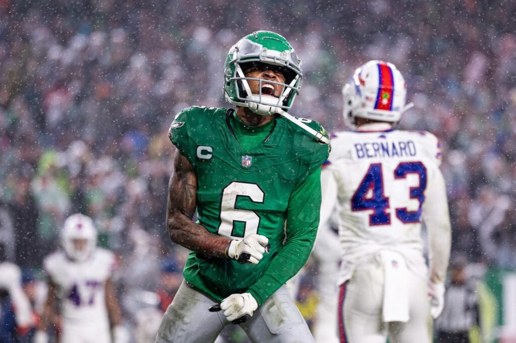 eagles devonta smith react