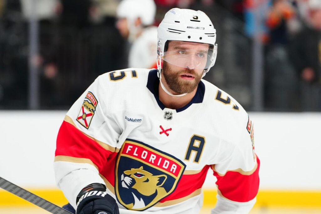 aaron ekblad warms