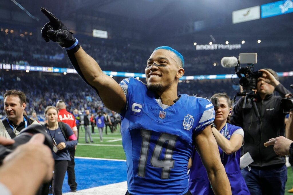 lions st. brown celebrate