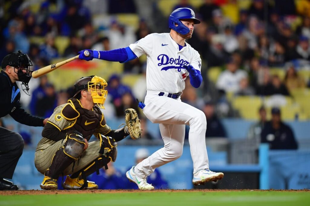 Padres hit timely homers to beat Dodgers for the 1st time in a