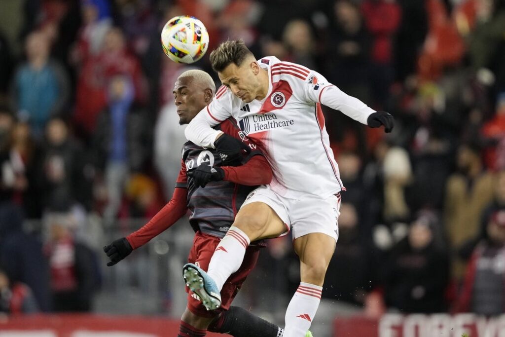 Revolution, Toronto FC