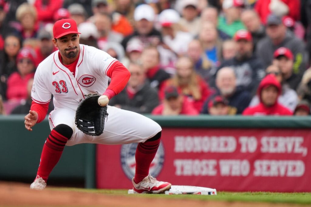 Reds, Angels