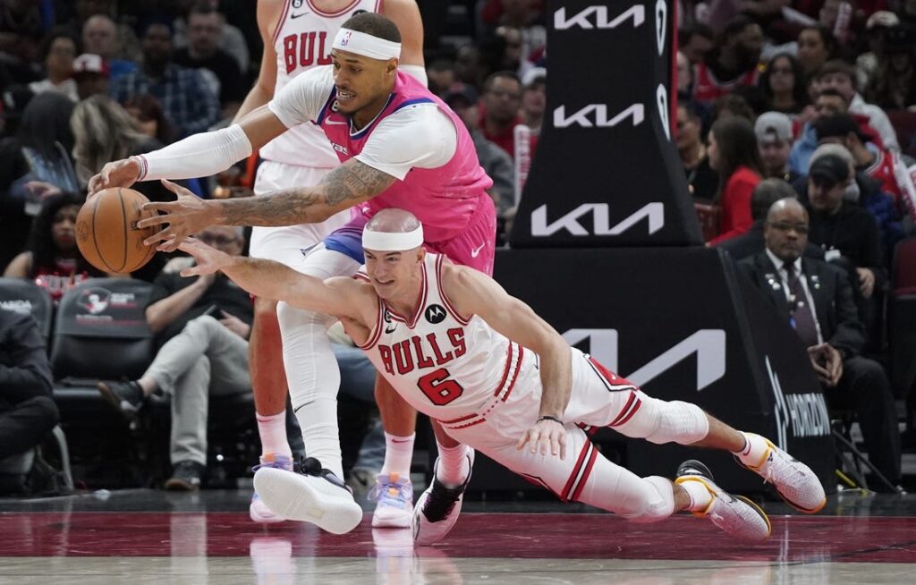 alex caruso dives