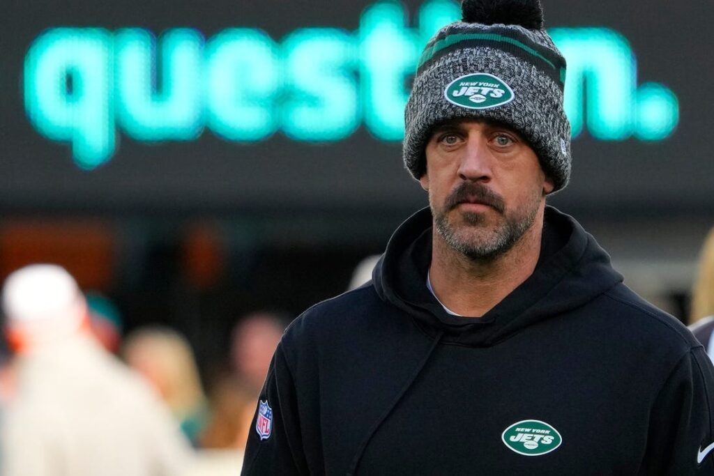 Oh, snap: Jets, Aaron Rodgers open on MNF again - Field Level Media ...