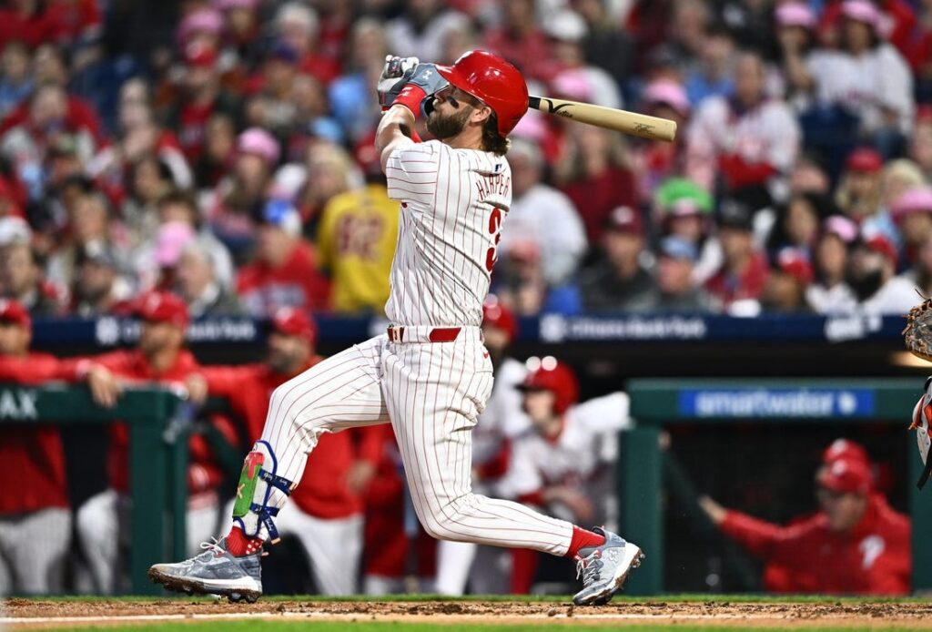 Bryce Harper homers, Phillies sink Giants again - Field Level Media ...