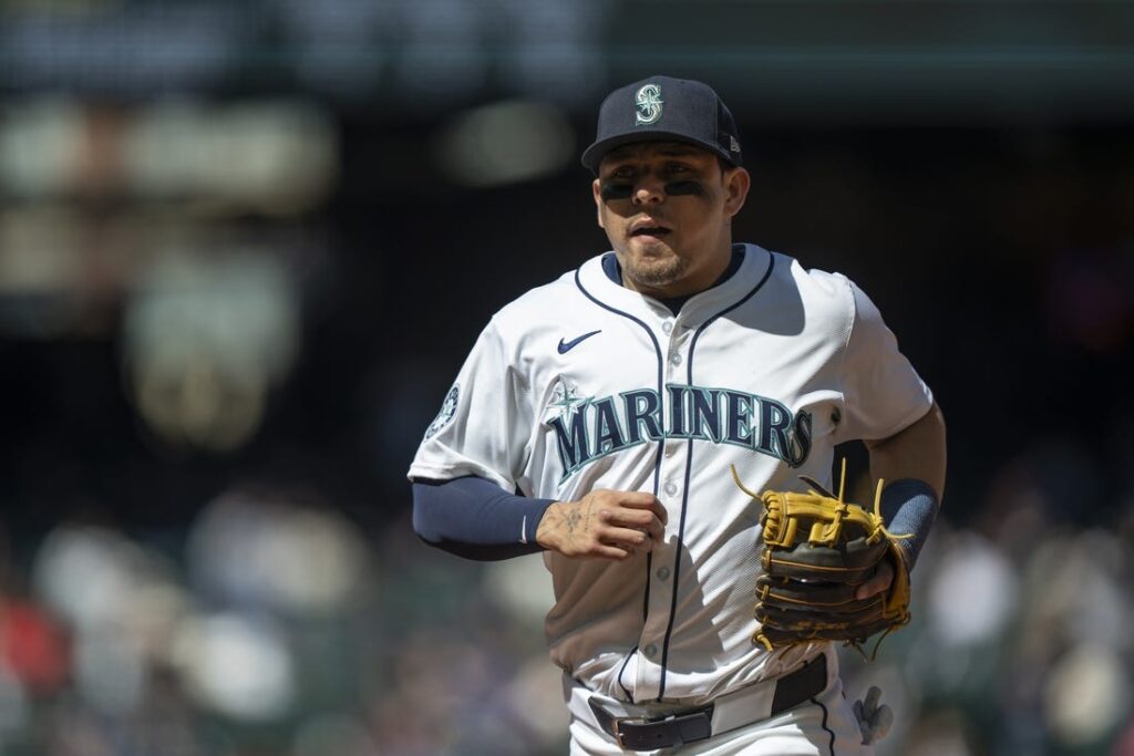 Luis Urias