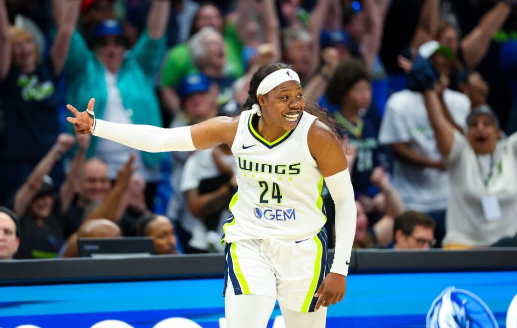 Arike Ogunbowale, Wings look to subdue Sky again - Field Level Media ...