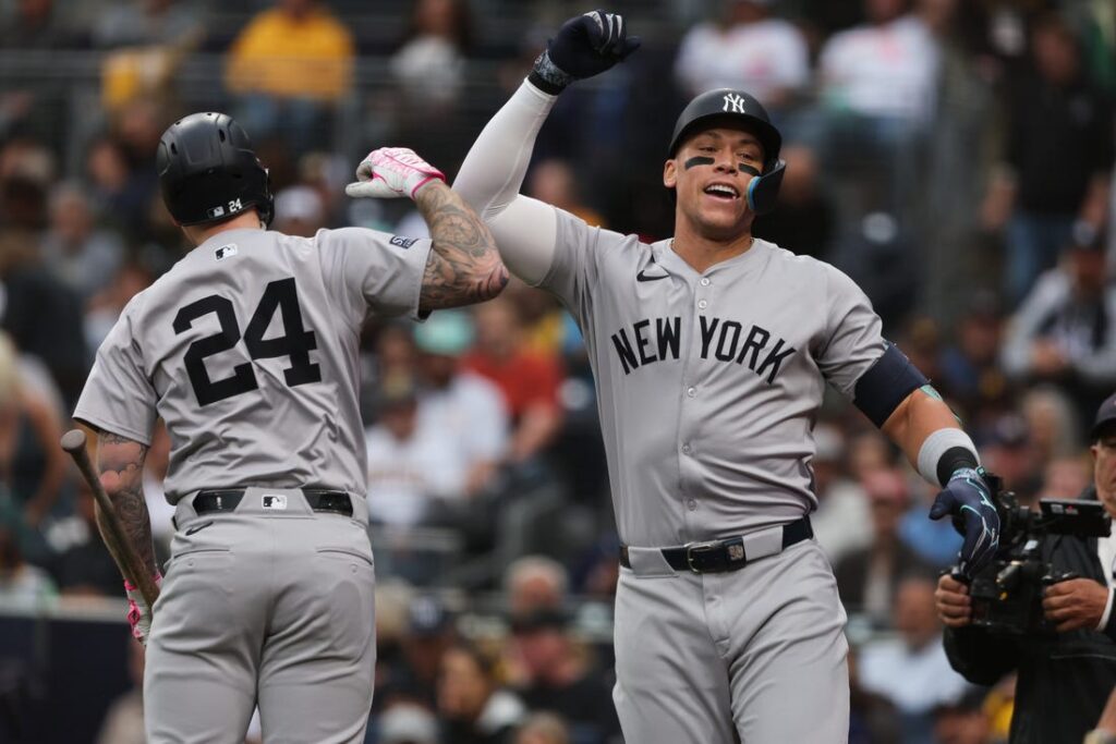 Aaron Judge aims to power Yankees to sweep of Padres - Field Level ...