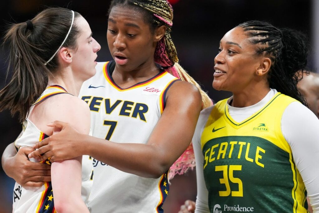 Storm bury Caitlin Clark, Fever with third-quarter surge - Field Level  Media - Professional sports content solutions | FLM