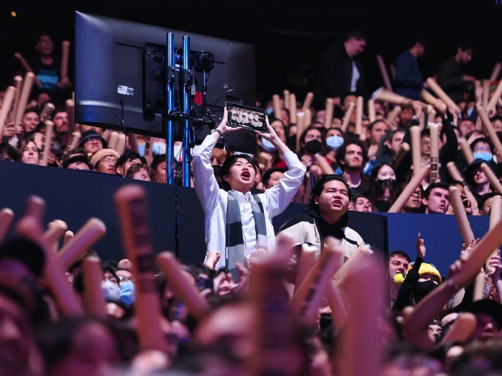 esports fans