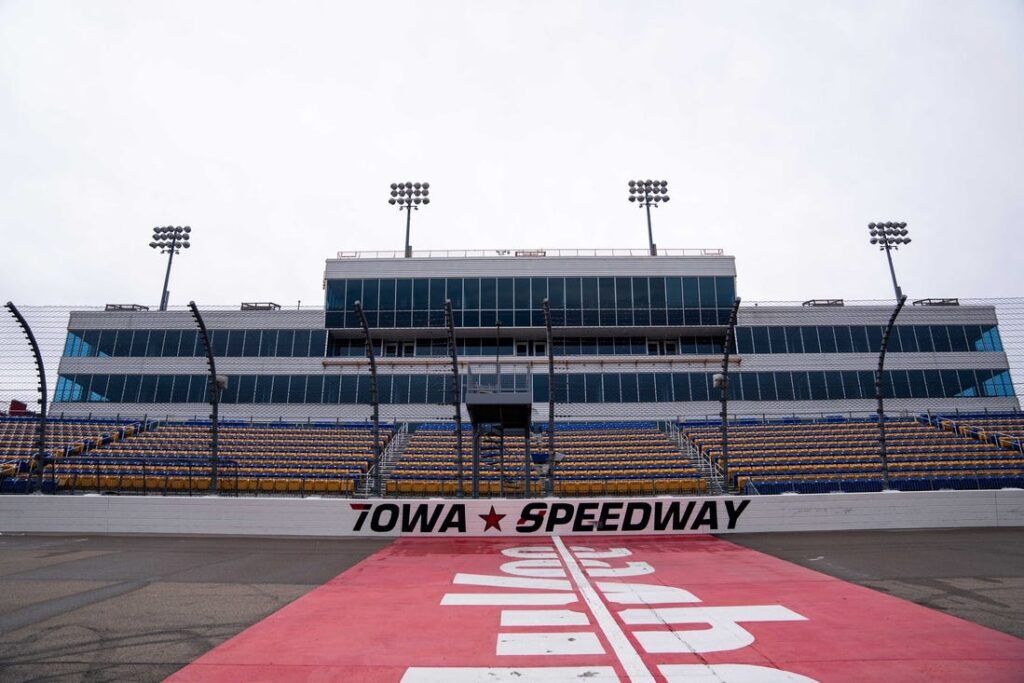 iowa speedway