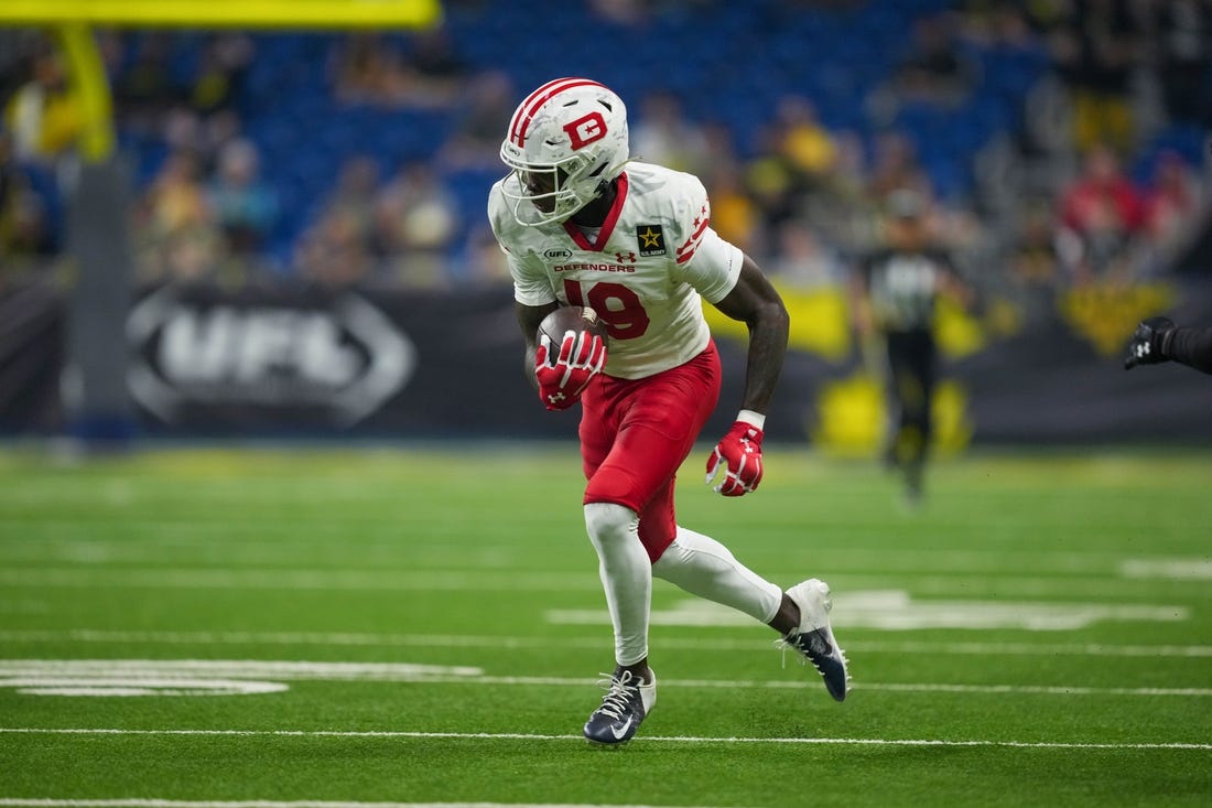 Late score edges Renegades past Defenders Field Level Media