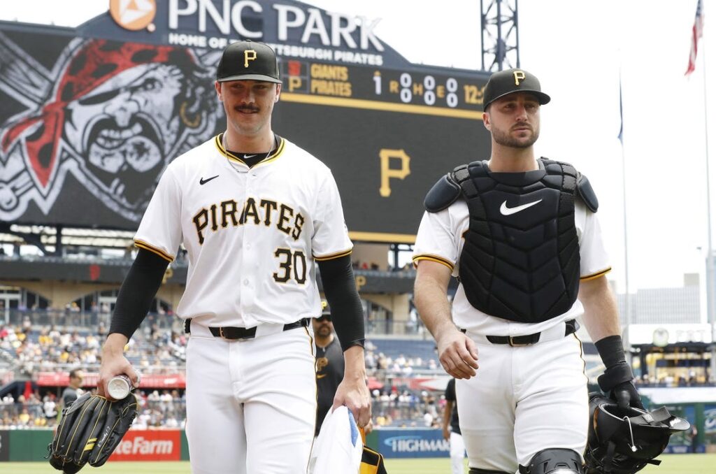 joey bart pirates