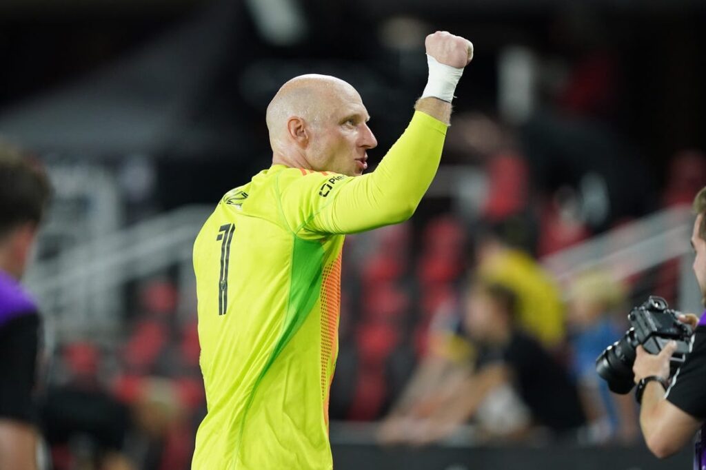 Brad Guzan