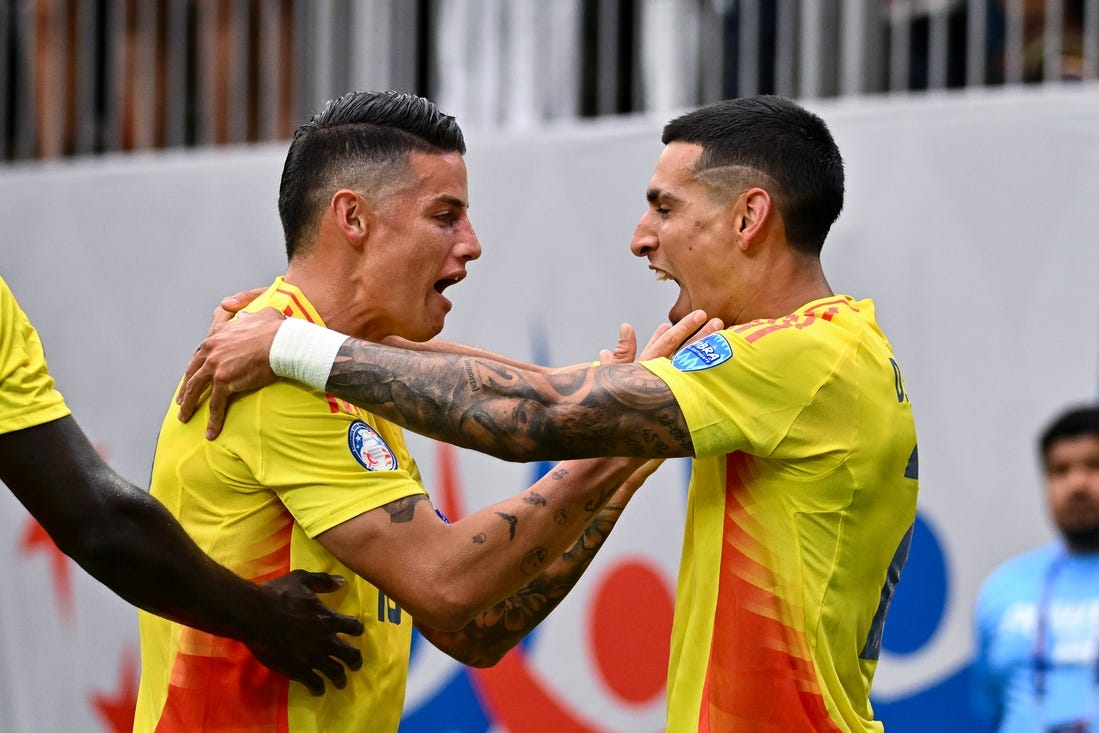 Colombia opens Copa Group D action by topping Paraguay Field Level