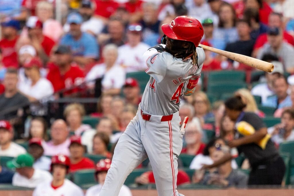 Reds, Cardinals