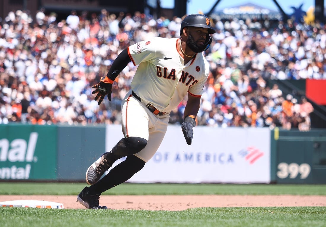 Giants rap out 16 hits, 10 doubles in win over Dodgers - Field Level ...