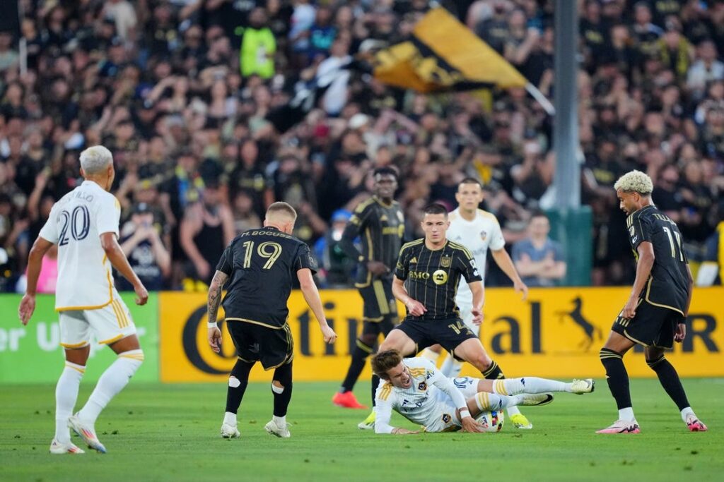 LAFC, Galaxy