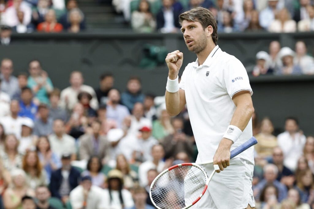 cameron norrie reacts