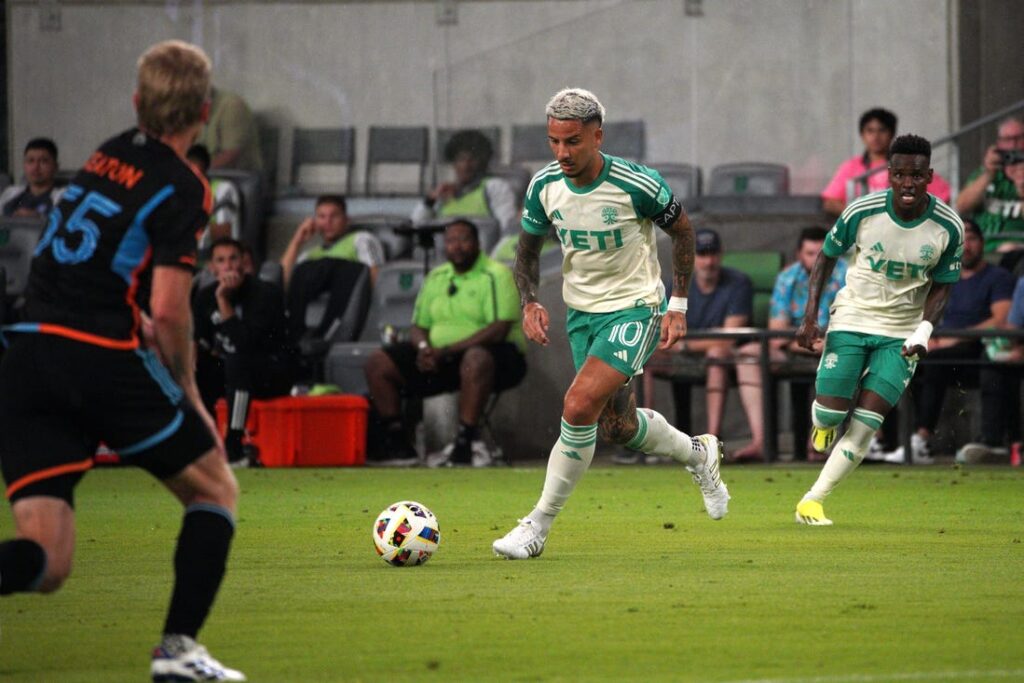 sebastian driussi