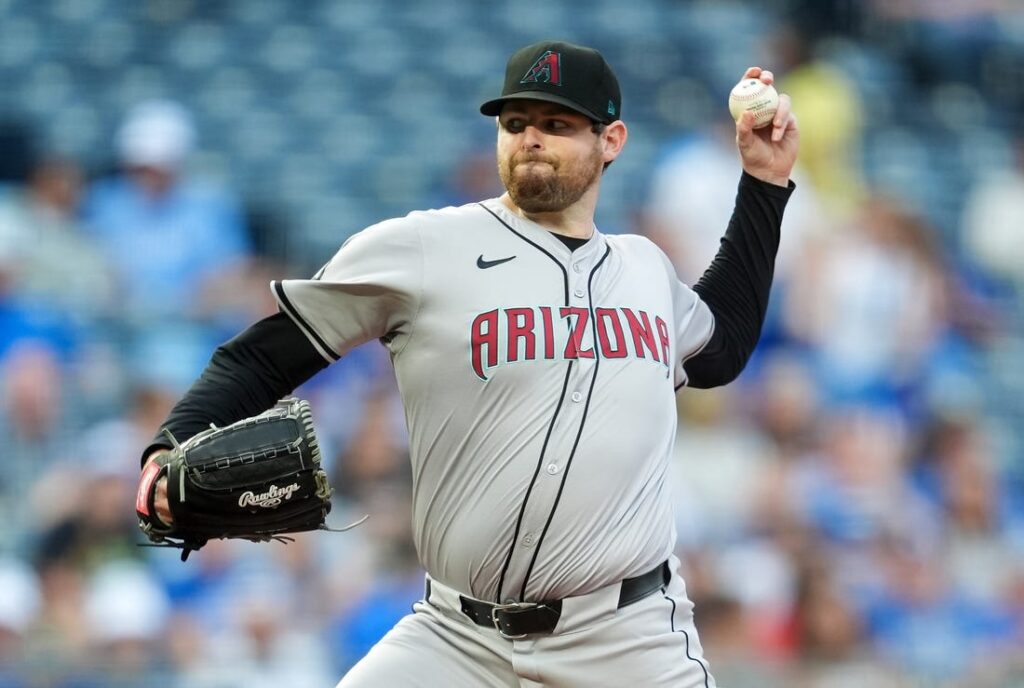 Diamondbacks, Royals