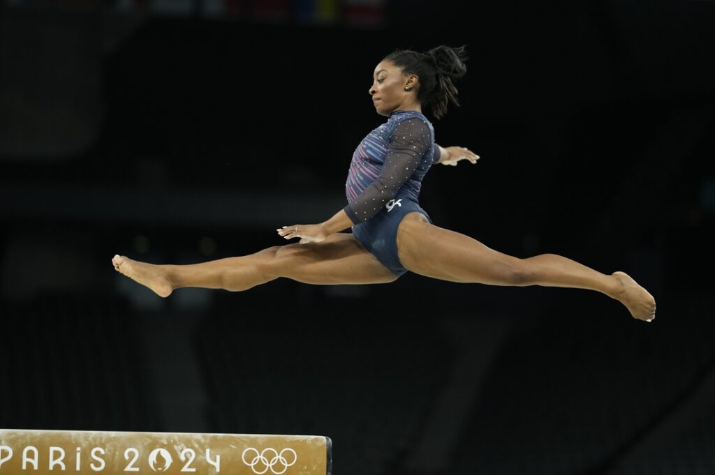 simone biles paris