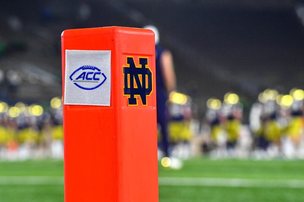 notre dame logo south bend